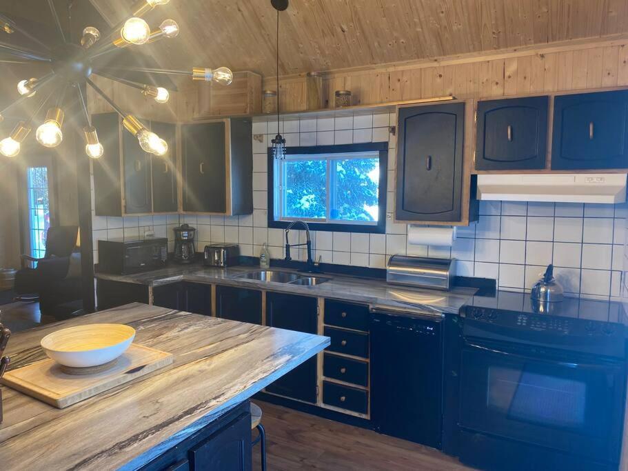 Le Jazz- Chalet Rustique/Chic Avec Spa Notre-Dame-Des-Bois Eksteriør bilde