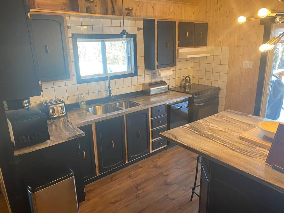 Le Jazz- Chalet Rustique/Chic Avec Spa Notre-Dame-Des-Bois Eksteriør bilde
